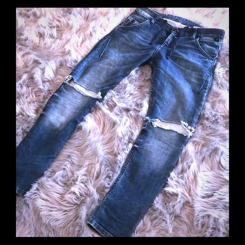 HM Skinny Leg Rocker Jeans....